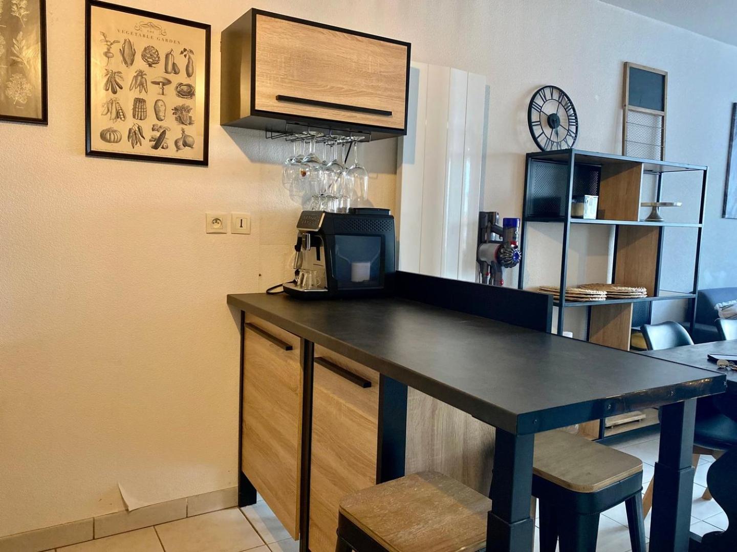 Apartment La Coquille: Bright, Cozy, 3 Min From Parc Expo