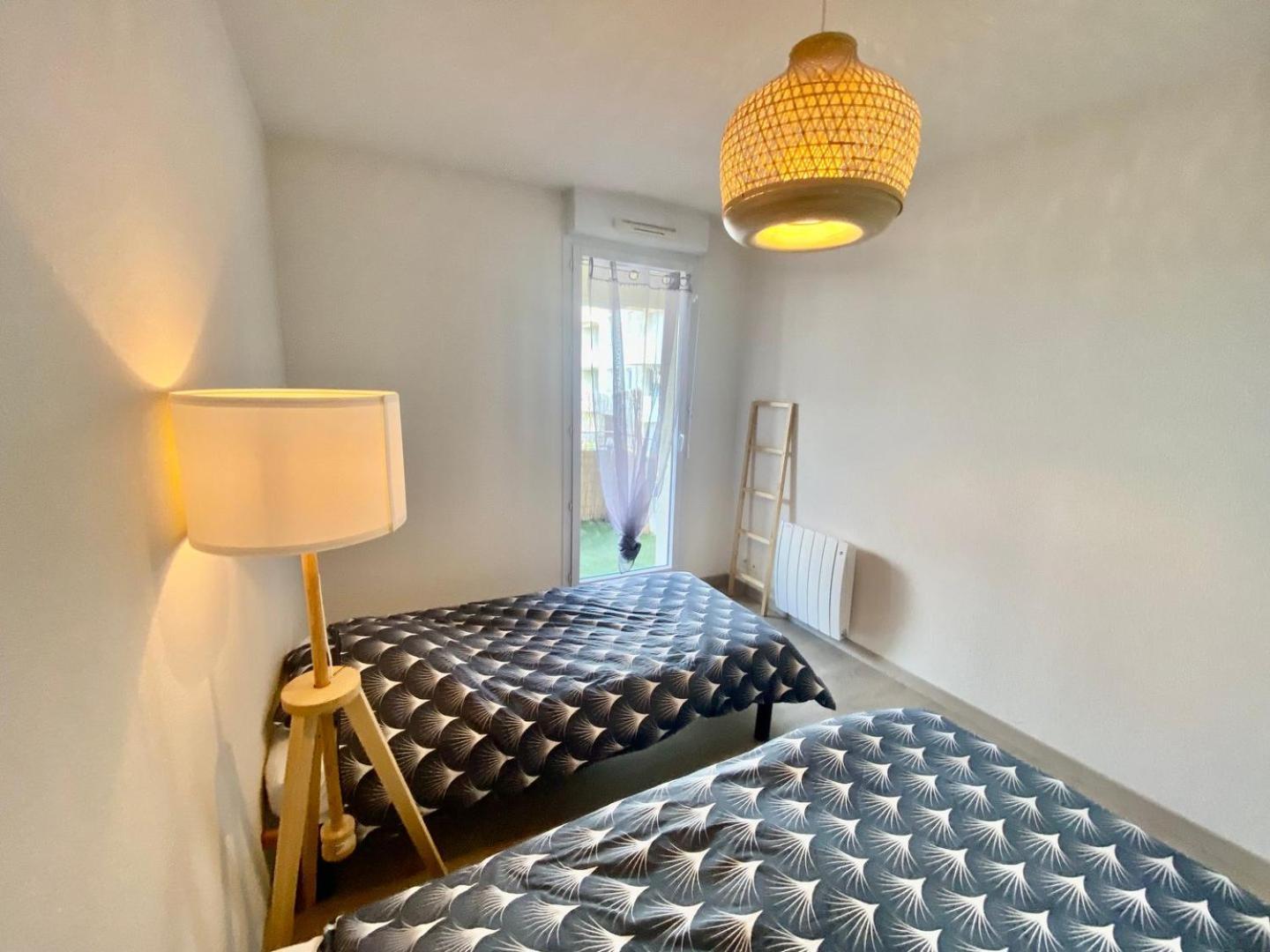 Apartment La Coquille: Bright, Cozy, 3 Min From Parc Expo Poitiers