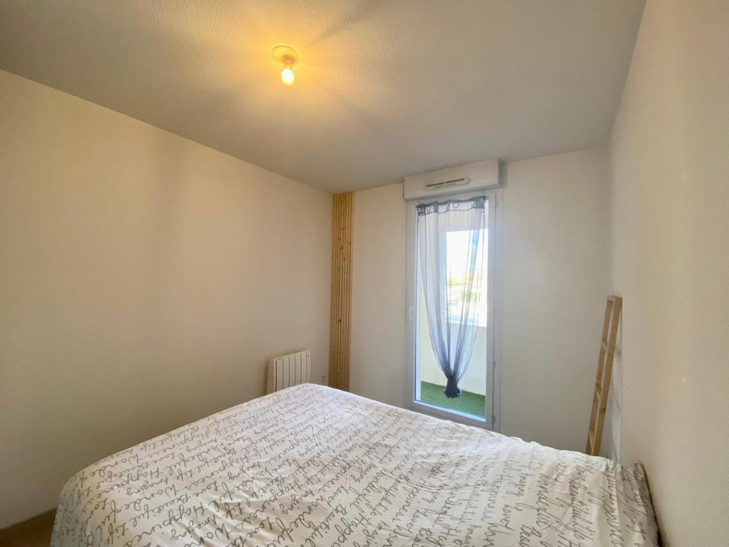 Apartment La Coquille: Bright, Cozy, 3 Min From Parc Expo Poitiers
